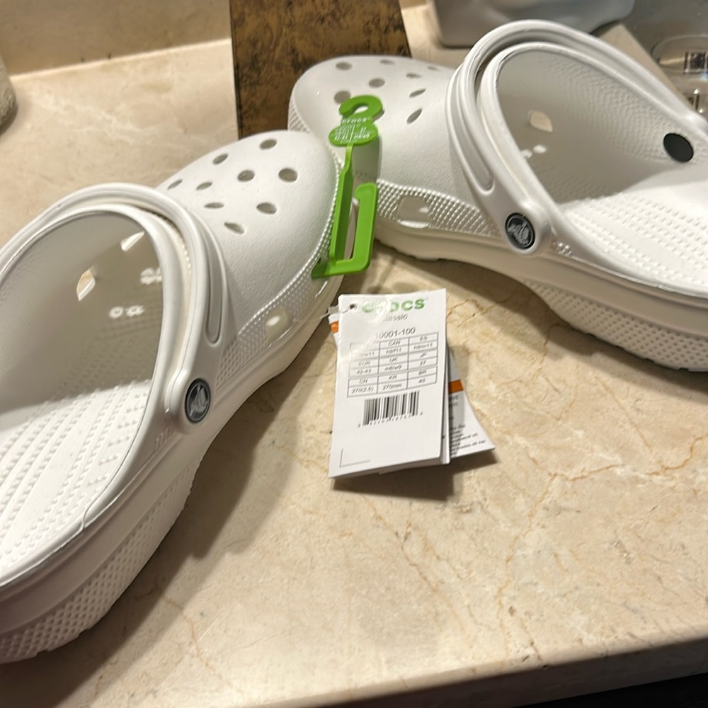 Crocs